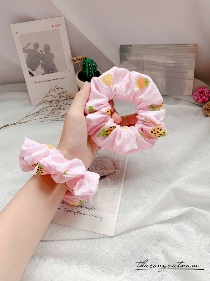 cột tóc Scrunchies họa tiết- m1